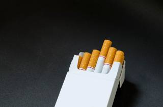 中支阿诗玛细支香烟2025年搜集，隆重展示阿诗玛细支烟的芬芳